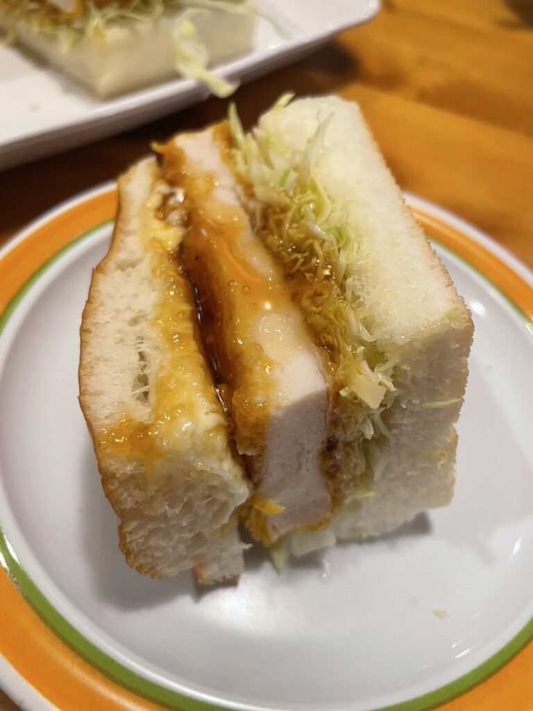 チキン南蛮カツパン　四つ切